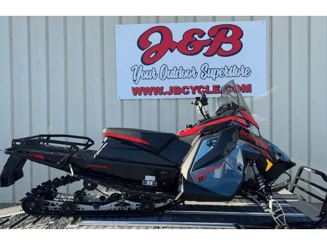 2024 Polaris PROSTAR S4 VOYAGEUR 146