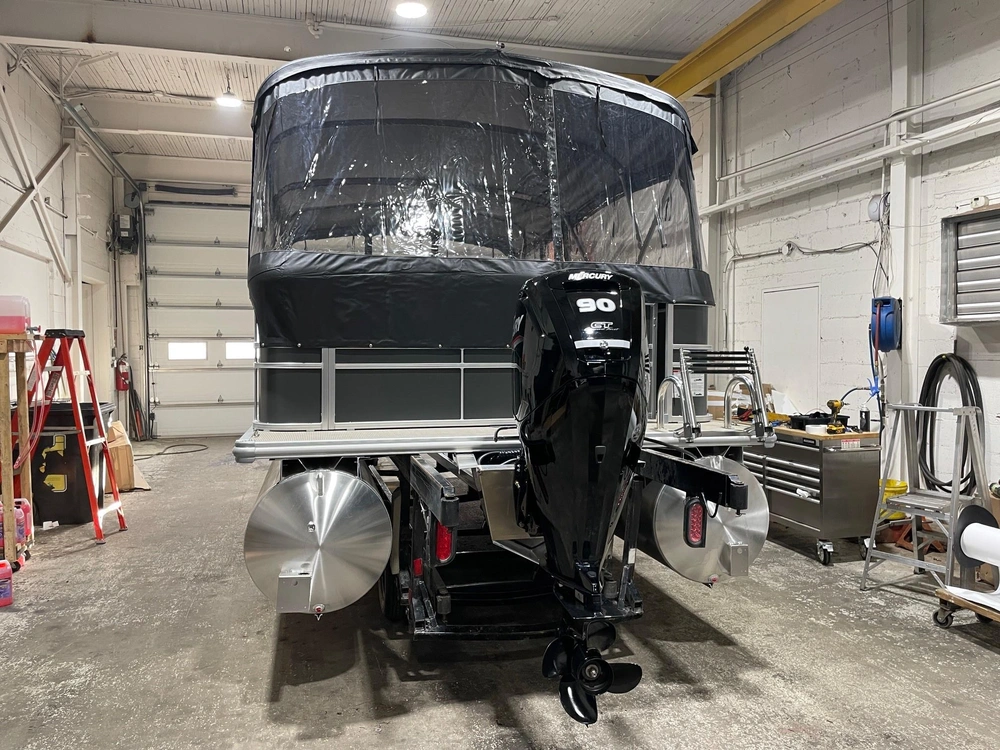 Sylvan Mirage 8520 Cruise 2026 alt