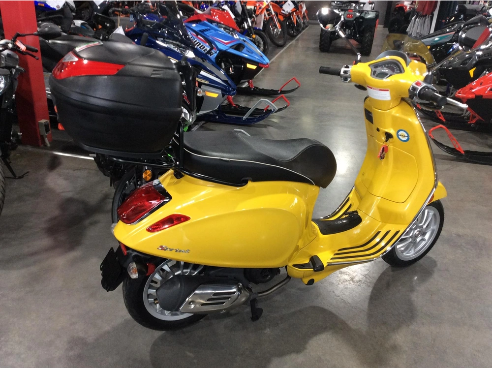 Vespa Sprint 50 2015 alt