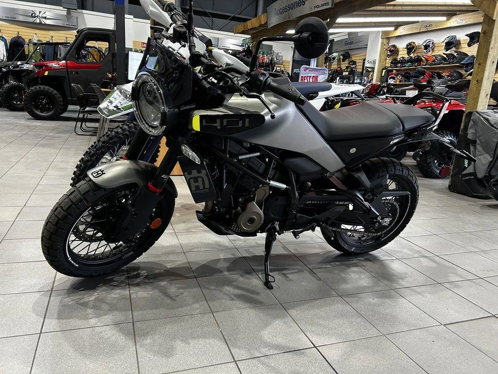 2024 Husqvarna Svartpilen 401 alt