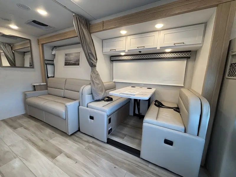 2026 Thor Echelon MB24