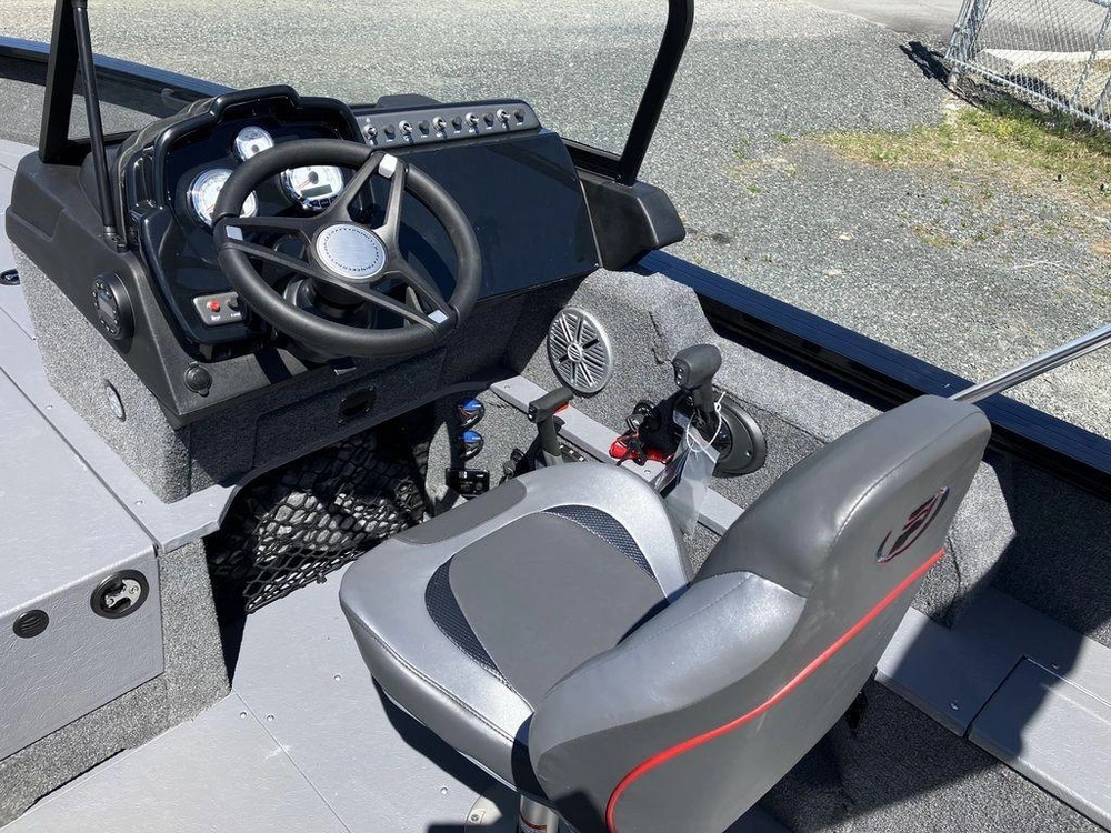 2022 Princecraft Xpedition 200 alt