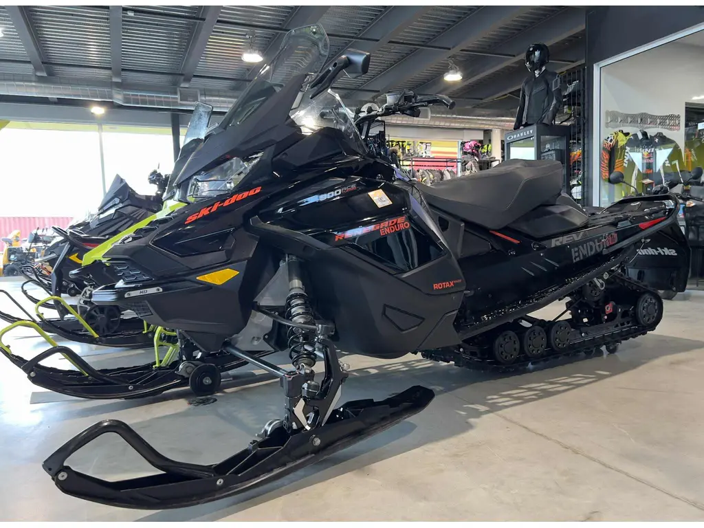 2020 Ski-Doo RENEGADE ENDURO 900 TURBO
