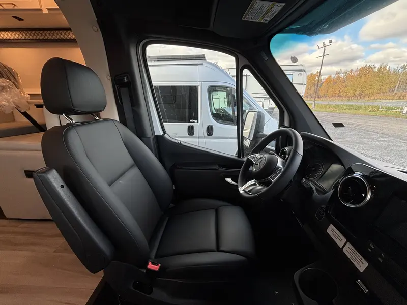 2026 Thor Echelon MB24