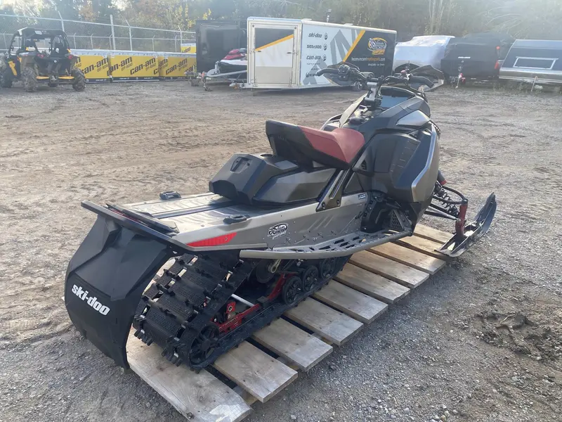 2023 Ski-Doo MXZ XRS 850 129"
