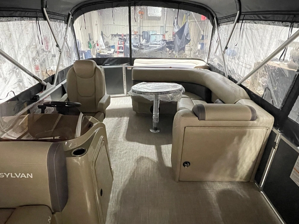 Sylvan Mirage 8520 Cruise 2026 alt