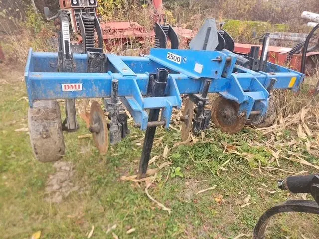 2004 DMI 2500