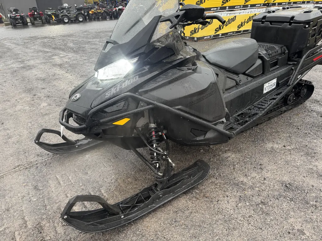 Ski-Doo expedition le 900 ace 24 pouce  2023