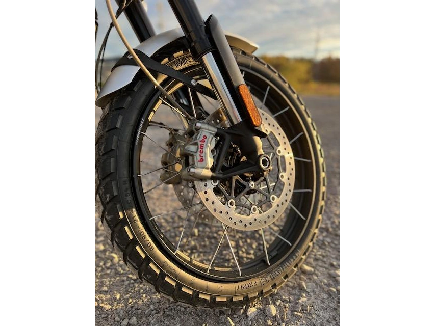 Triumph Scrambler 1200xc 2022 alt