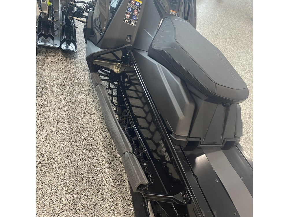 2025 Polaris 650 Switchback Assault 146 Es alt