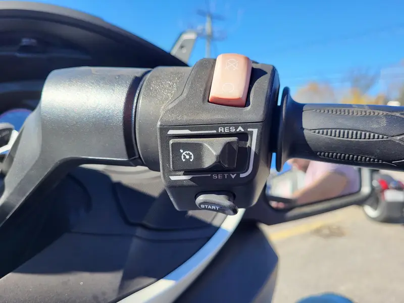 2013 Can-Am SPYDER RT LIMITED