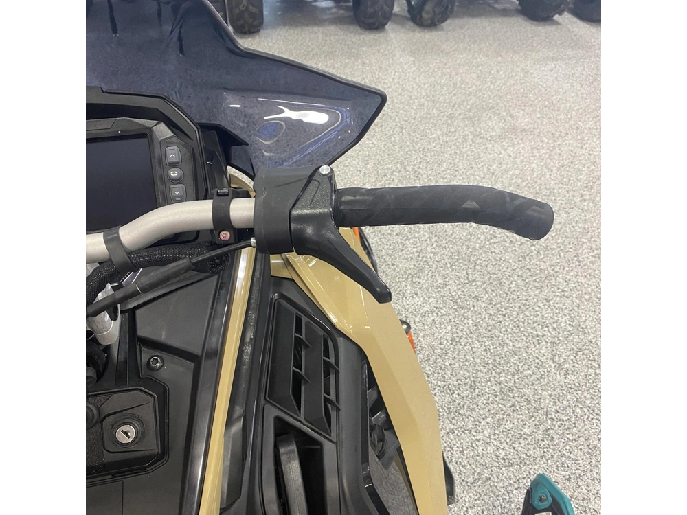 2024 Polaris 850 Switchback Assault 146 alt