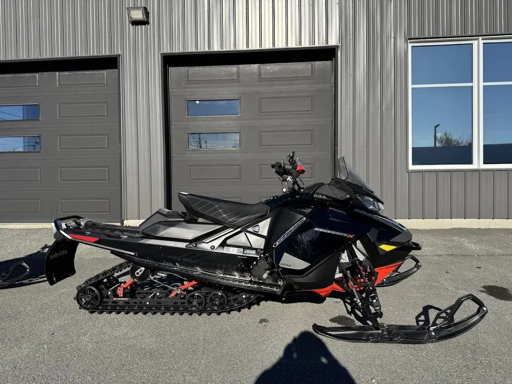 2021 Ski-Doo Renegade X 850 E-TEC