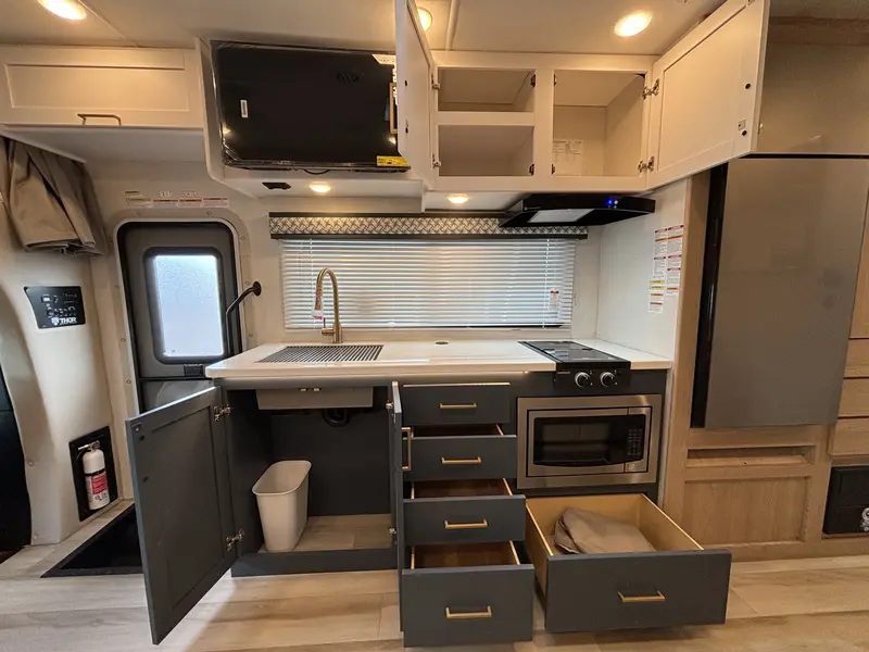 2026 Thor Echelon MB24