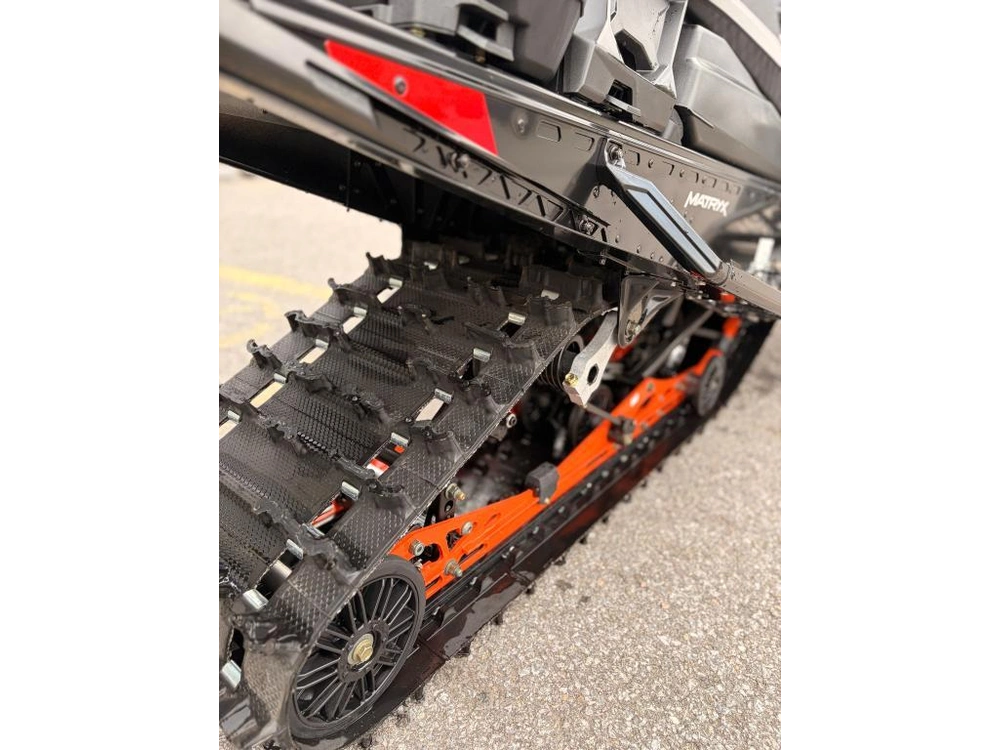 Polaris 650 Indy Adv X2 2023 alt