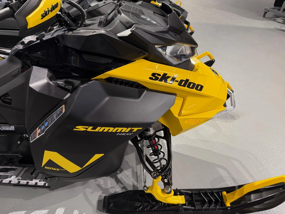 Ski-doo Summit Neo+ 600 Efi 85 2025 alt