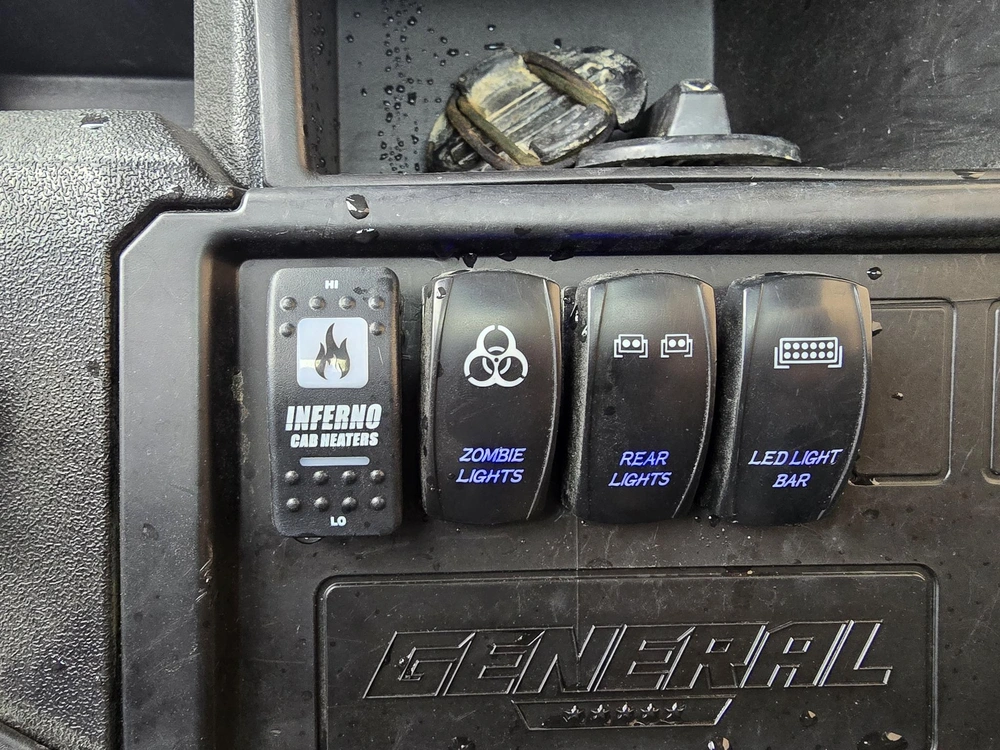 2024 Polaris General 1000 alt