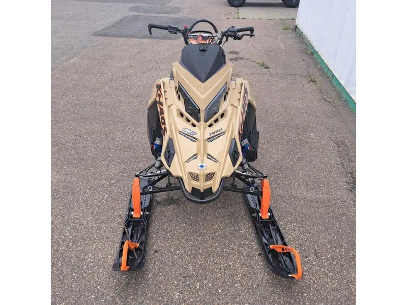 2024 Polaris Patriot 9R RMK Khaos Slash 165 Gloss Black/Military Tan/Orange Burst