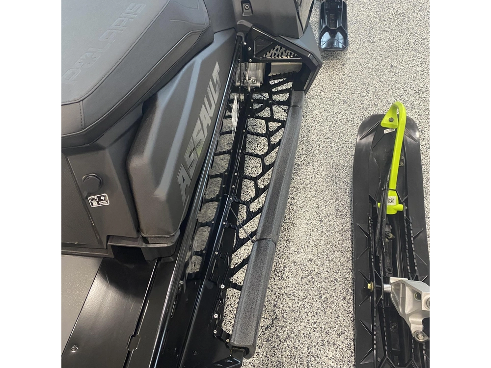 2025 Polaris Boost Switchback Assault 146 alt