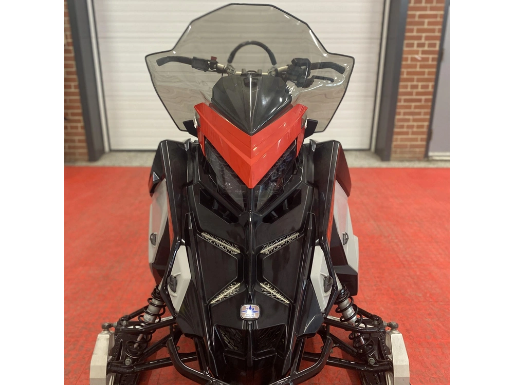 2022 Polaris 650 Voyageur 146 Es alt