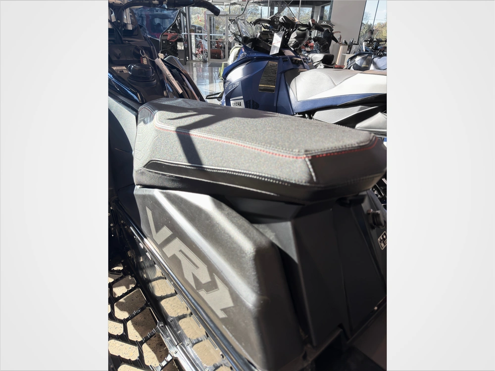 2017 Yamaha Sidewinder Rtx Le alt