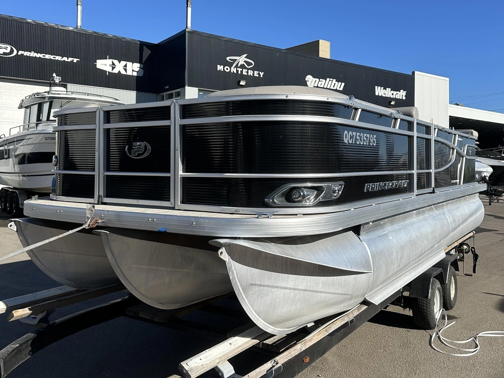 2021 Princecraft Vectra 21 alt