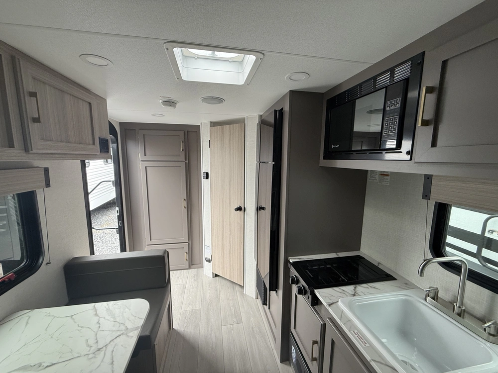 Kz-rv Sportsmen Classic 160qb 2026 alt