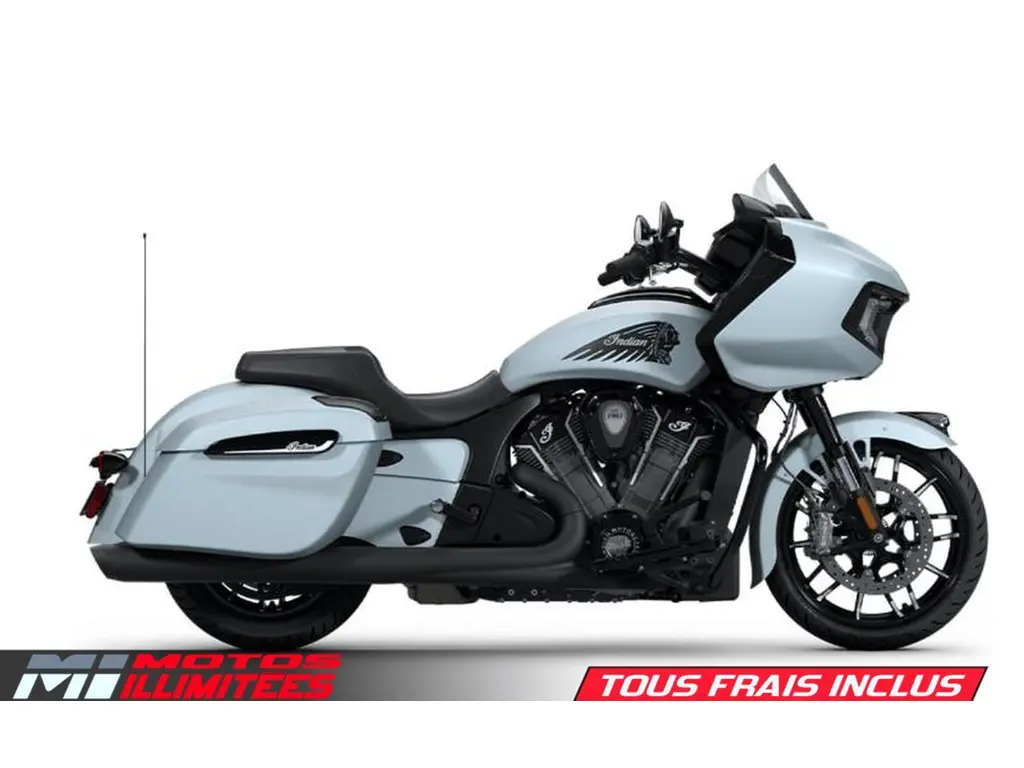2025 Indian Motorcycles Challenger Dark Horse With PowerBand Audio Package