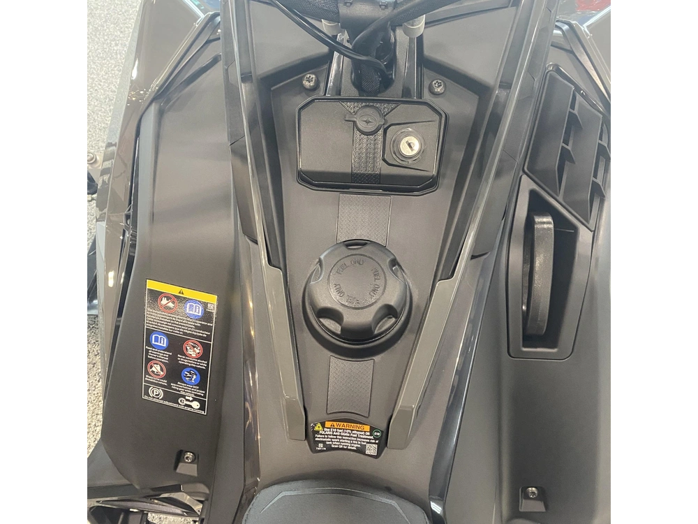 2025 Polaris 650 Switchback Assault 146 Es alt