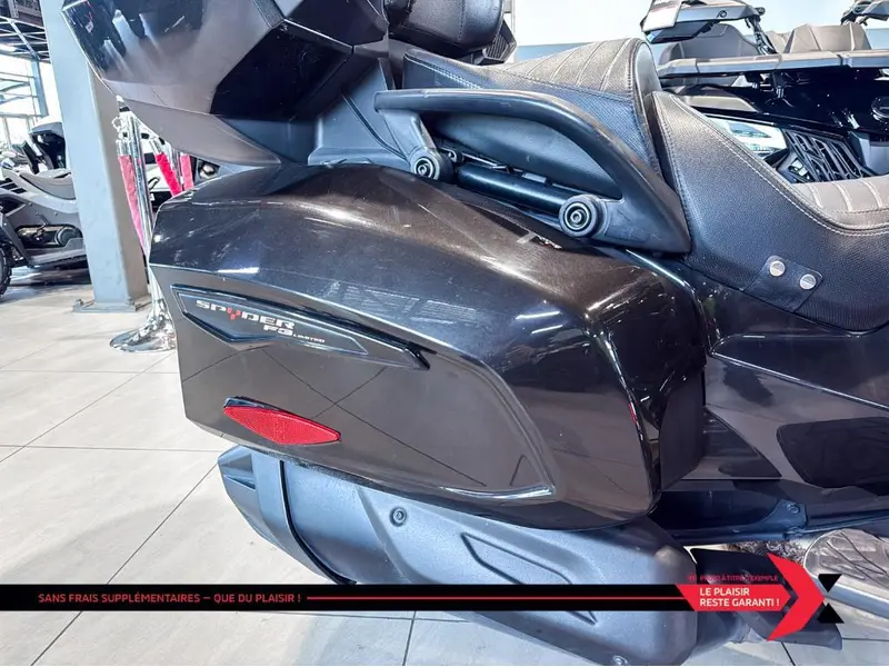 2018 Can-Am SPYDER F3 LIMITED SE6