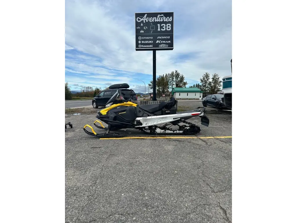 2024 Ski-Doo Skandic 600 EFI
