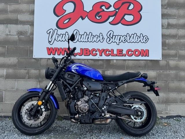 2025 Yamaha Xsr 700 Team Yamaha Blue alt