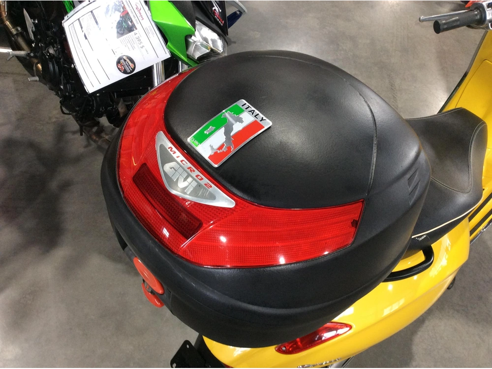 Vespa Sprint 50 2015 alt