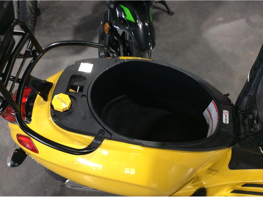 Vespa Sprint 50 2015 alt