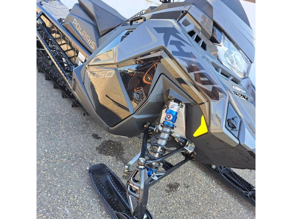 2025 Polaris 850 Rmk Khaos 155 Shadow Gray / Gloss Black alt