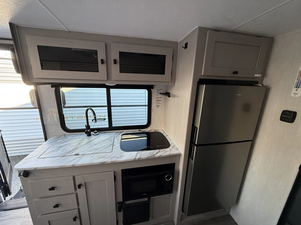 Coachmen Apex Nano 191r 2024 alt