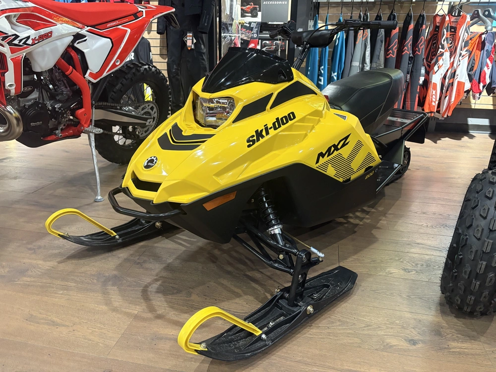 2025 Ski-doo Mxz 200 Ywsb alt