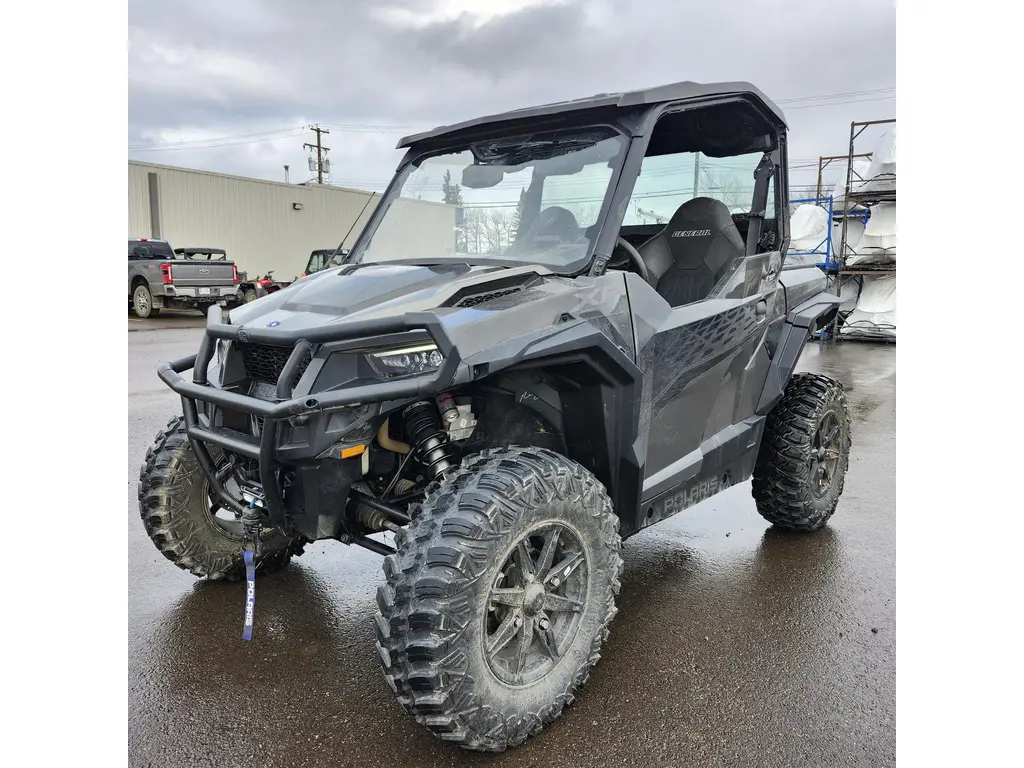 2025 Polaris GENERAL XP 1000 Ultimate - **DEALER TESTED**