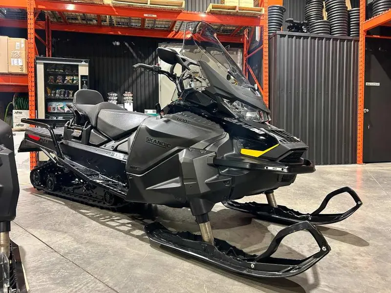 2026 Ski-Doo SKANDIC LE 20'' 600 EFI Silent Cobra 1.5'' E.S.