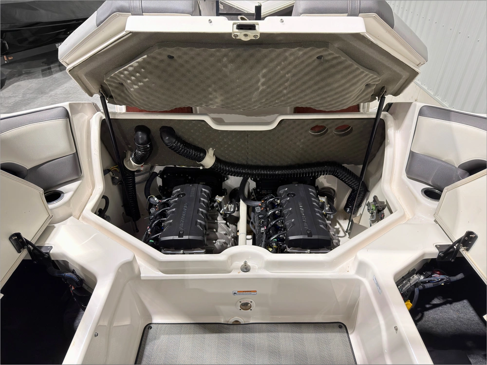 2019 Yamaha 212 Limited S alt