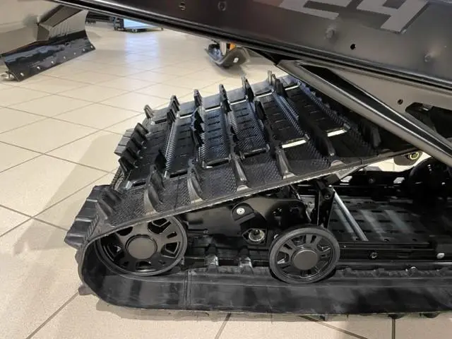 2026 Ski-Doo SKANDIC LE 24'' 900 ACE Silent Cobra 1.5'' E.S.