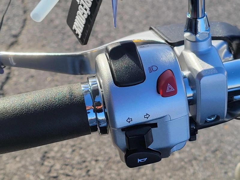 Suzuki Boulevard M109r 2025 alt