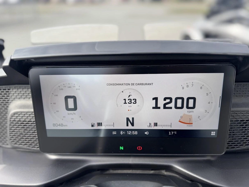 Can-am F3 Limited 2025 alt