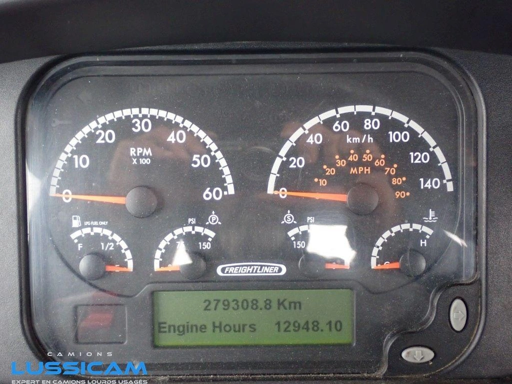 2016 Freightliner S20