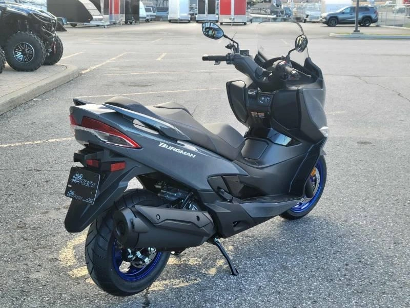 Suzuki Burgman 400 2025 alt