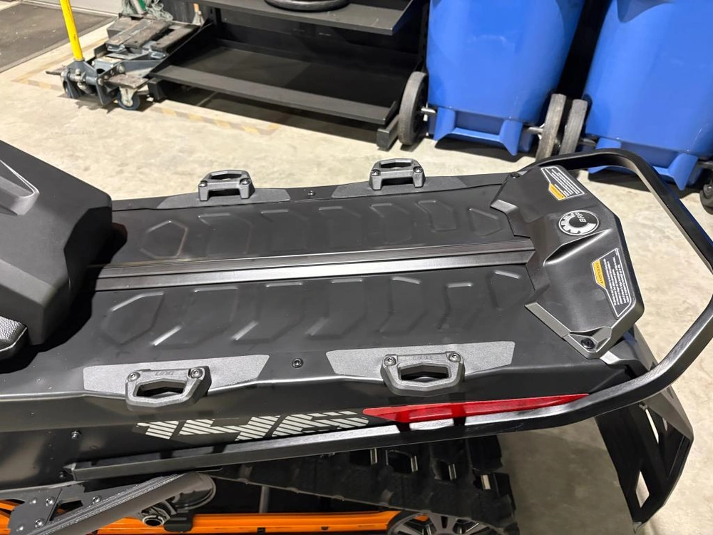 Ski-doo Backcountry Adrenaline (43'') 600r E-tec Storm 150 1.5'' E.s. 2026 alt