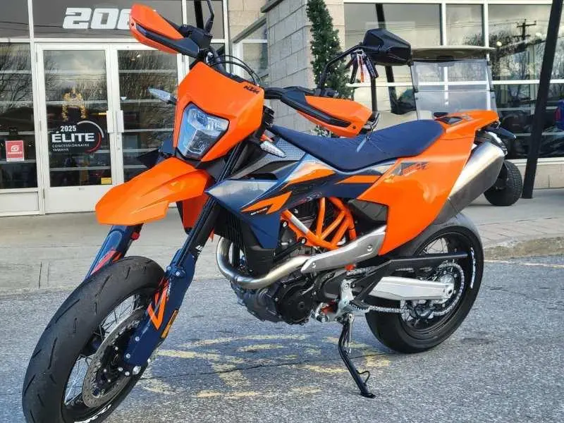 2026 KTM 690 SMC R
