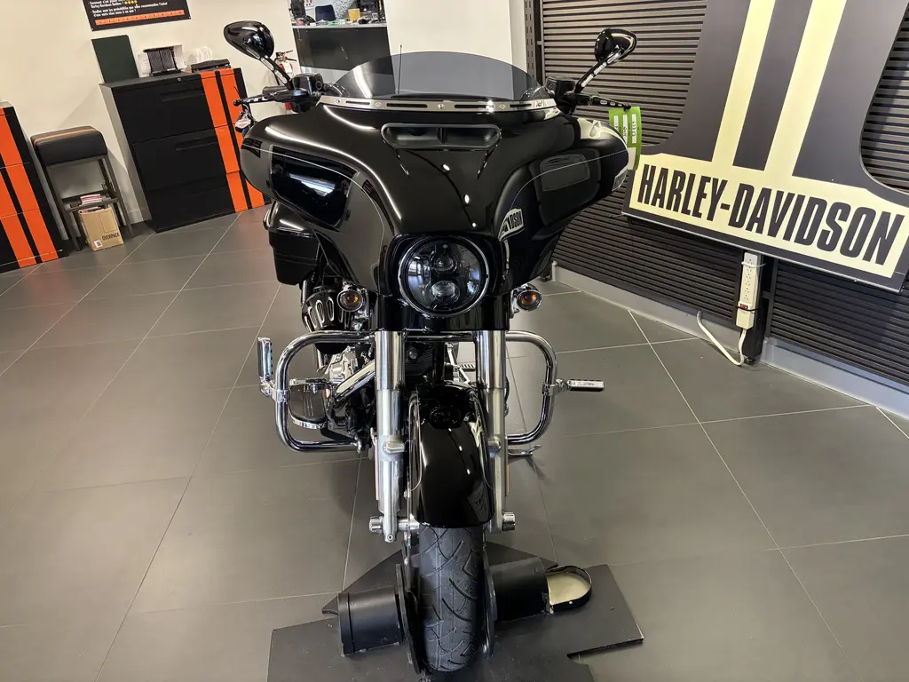 Harley-Davidson FLHXS Street Glide SpecialFLHXS 2014