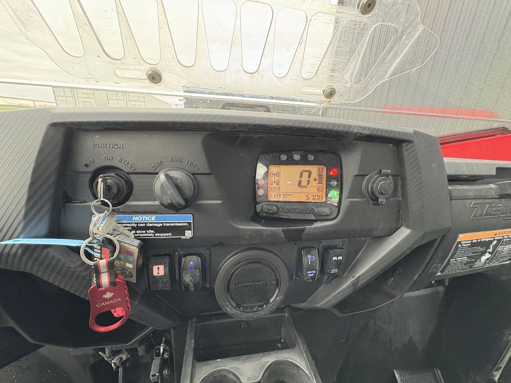 2023 Kawasaki Teryx4™ S Le alt