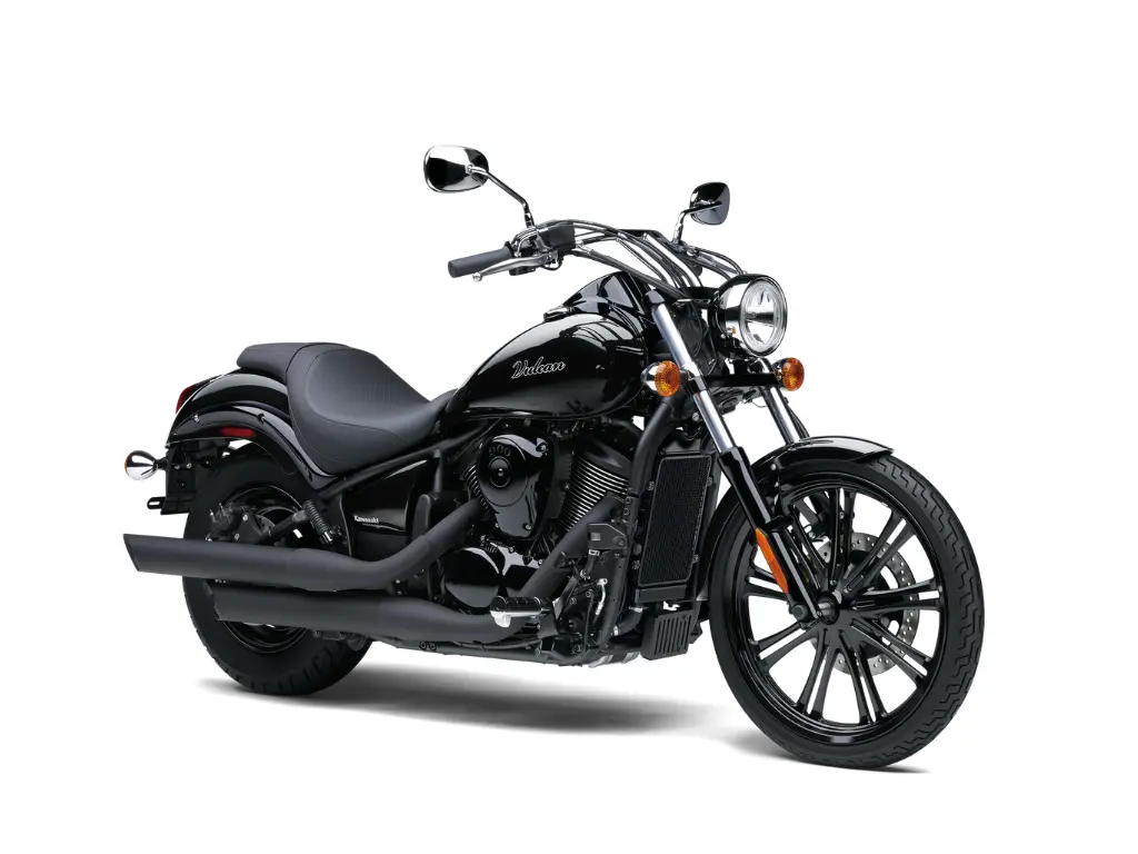 2026 Kawasaki Vulcan 900 Custom // Metallic Spark Black 